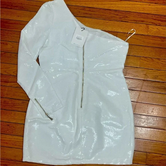 Hello Molly. Never worn. Size XL. - Picture 4 of 6